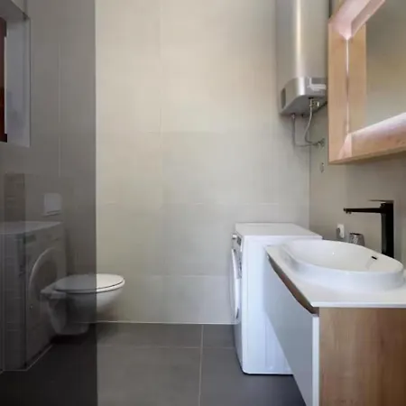 Maxi * Волоско