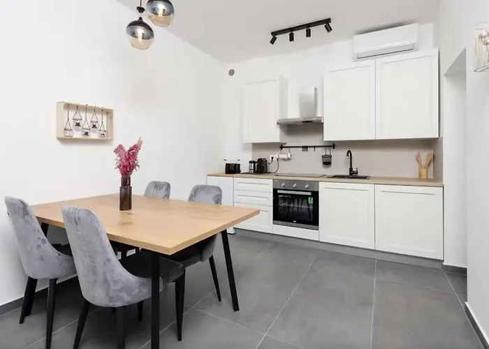 Apartment Maxi Volosko